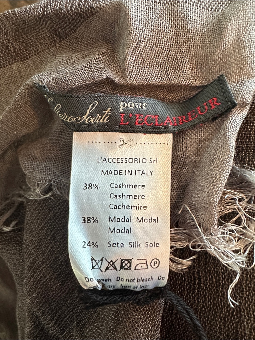 NWT Faliero Sarti Asia Ombré Scarf - Picture 4 of 6